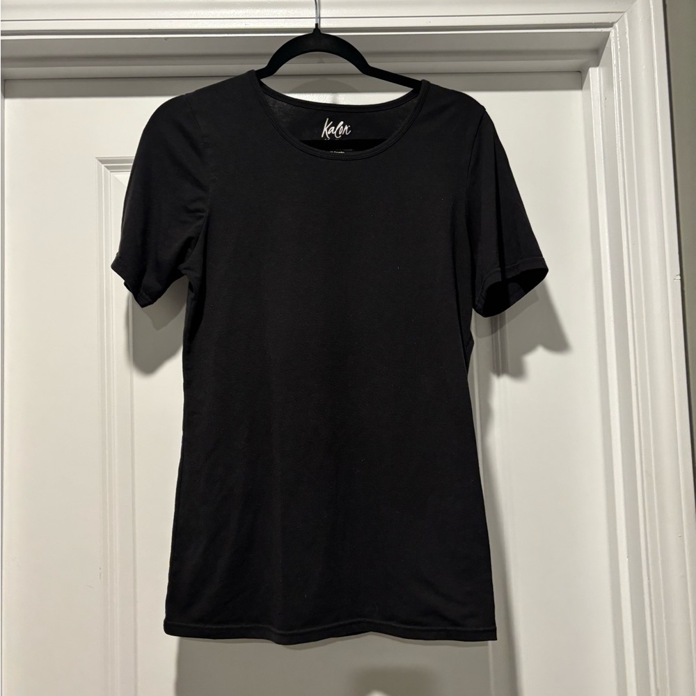 Kalon Women’s Size Medium Black T-Shirt